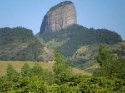 FOTO DA PEDRA MOITO, VISTA DO DESERTO FELIZ, POR JORGE COSTA - ATLIO VIVCQUA - ES