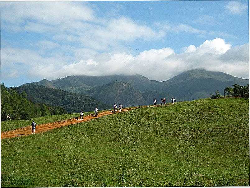 CAMINHADA PEDRA DA EMA, BURARAMA-ES - POR GIOVANI PIASSI - BURARAMA - ES