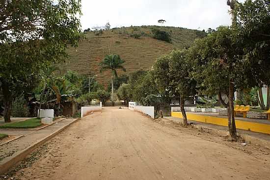 CACHOEIRINHA DE ITANA-ES-CENTRO DA CIDADE-FOTO:BOONEASHMARCIA - CACHOEIRINHA DE ITANA - ES