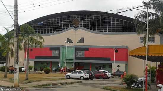 GINSIO POLIESPORTIVO THEDORICO DE ASSIS FERRAO EM CACHOEIRO DE ITAPEMIRIM-ES-FOTO:SERGIO FALCETTI - CACHOEIRO DE ITAPEMIRIM - ES