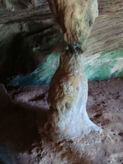 GRUTA DO LIMOEIRO, POR MARILENE  - CASTELO - ES