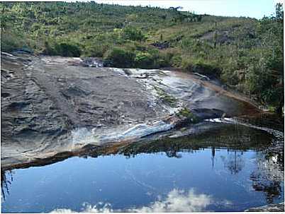 POOS AMARELOS - PQ FORNO GRANDE, POR MARILENE  - CASTELO - ES