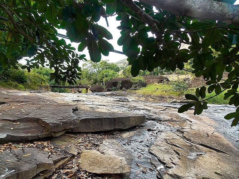 CASTELO-ES-CACHOEIRA DA BARATA-FOTO:CAMINHAGENTE. - CASTELO - ES