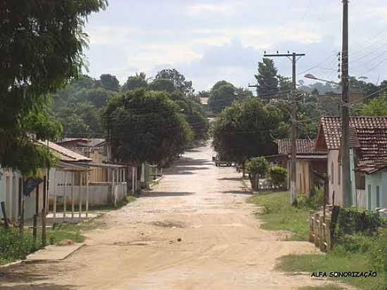 RUA TOLENTINO XAVIER RIBEIRO-FOTO:ALFA SONORIZAO - COTAXE - ES