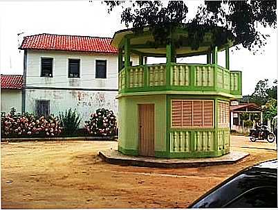 CASA COLONIAL E CORETO EM DESENGANO, POR JOS ANTNIO BOF BUFFON. - DESENGANO - ES