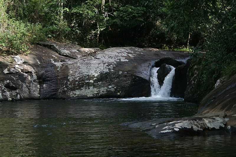 CACHOEIRA DO GRANITO - DIVINO DE SO LOURENO - ES