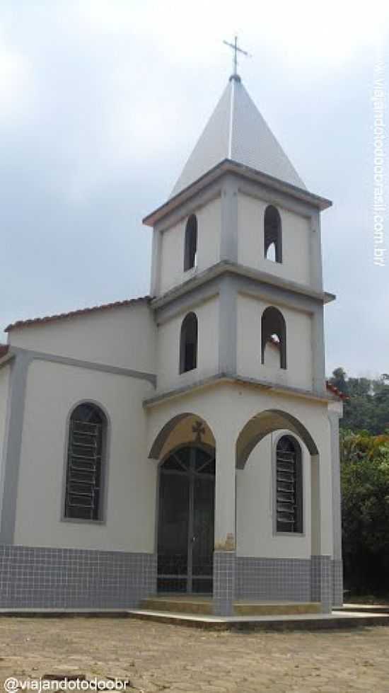 IGREJA DE SO CRISTVO NA COMUNIDADE DE BERNAB EM GOVERNADOR LINDENBERG-ES-FOTO:SERGIO FALCETTI - GOVERNADOR LINDENBERG - ES