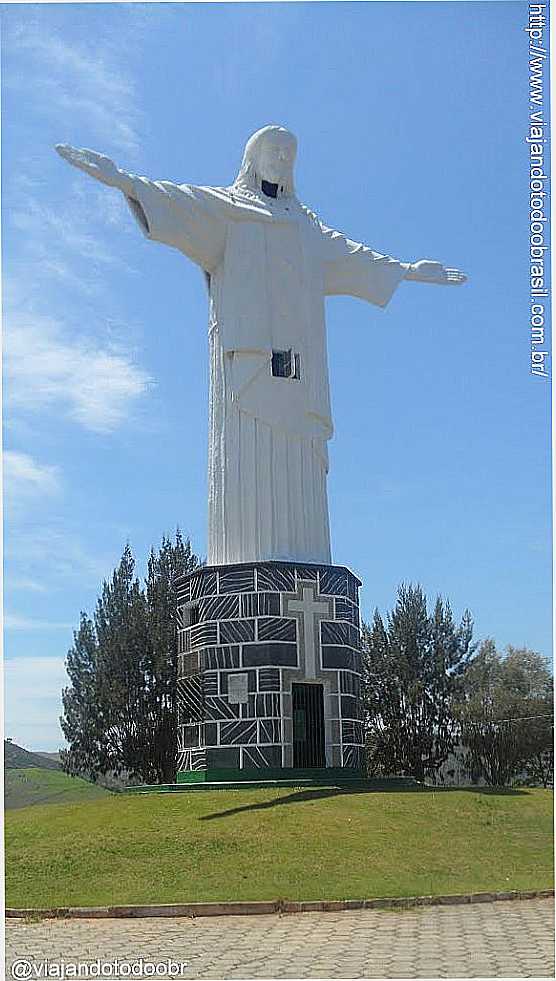 GUAU-ES-IMAGEM DO CRISTO REDENTOR-FOTO:SERGIO FALCETTI - GUAU - ES