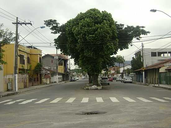 AV.N.SRA.DA PENHA-FOTO:CRISMARTINS50 - IBES - ES