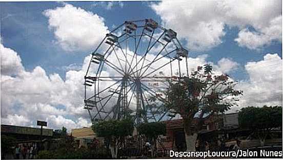 PARQUE DE DIVERSO NA FESTA EM VILA DE SO FRANCISCO-AL-FOTO:DESCANSOPLOUCURA. - VILA SO FRANCISCO - AL