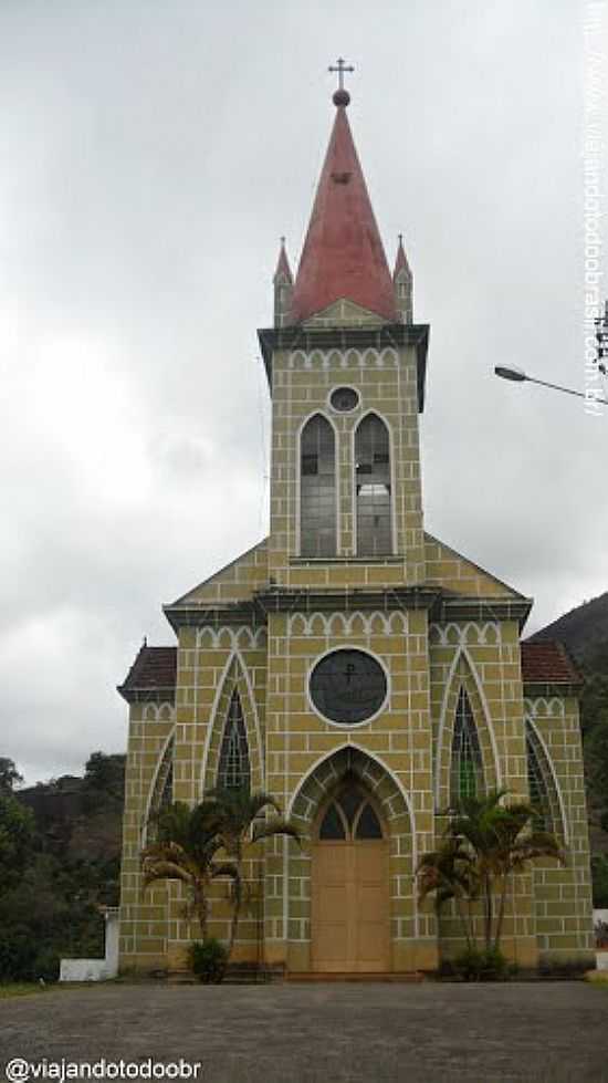 IGREJA DO SAGRADO CORAO DE JESUS NO DISTRITO DE PRAA OITO EM ITARANA-ES-FOTO:SERGIO FALCETTI - ITARANA - ES