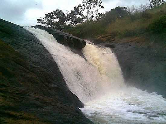 CACHOEIRA DO BERECO-FOTO:RENATO-LUCHI-MARTINS - JAGUAR - ES