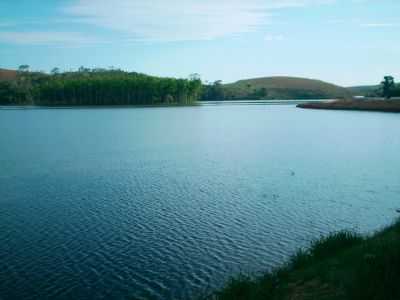 REPRESA NO RIO ITABAPOANA, POR HLCIO RIBEIRO JUNIOR - MIMOSO DO SUL - ES