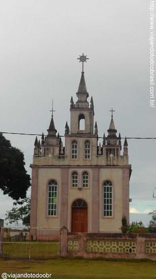 MONTANHA-ES-IGREJA DE N.SRA.DAS GRAAS NA COMUNIDADE RAMAL DA FUMAA-FOTO:SERGIO FALCETTI - MONTANHA - ES