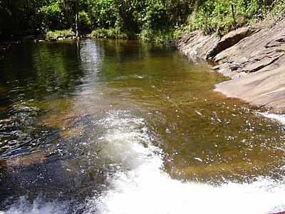 POO DA CACHOEIRA ALTA-FOTO:MARCELO N. AMORIM  - MUNDO NOVO - ES