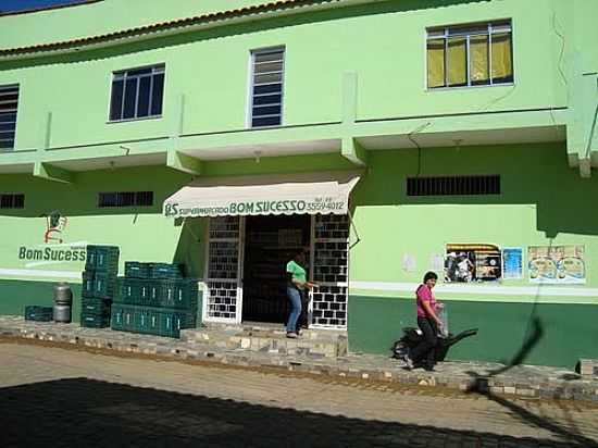 SUPERMERCADO EM MUNDO NOVO-FOTO:SIDNEY DA S. CANDIDO - MUNDO NOVO - ES