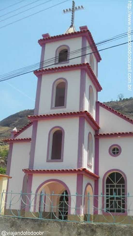 IGREJA DE CONFISSO LUTERANA EM PANCAS-ES-FOTO:SERGIO FALCETTI - PANCAS - ES