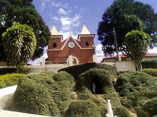 IGREJA CATLICA EM PARAJU-FOTO:HRCULES OLIVEIRA GO - PARAJU - ES