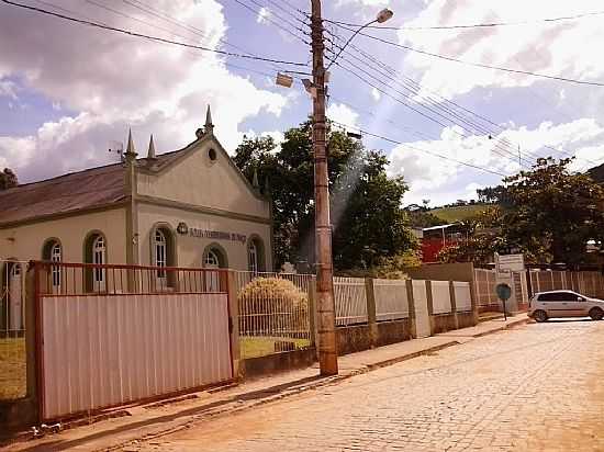 PIAU-ES-IGREJA PRESBITERIANA-FOTO:RONALDO PUPPIN CURCI - PIAU - ES