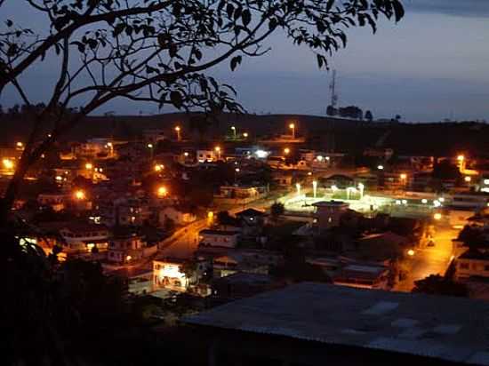 VISTA NOTURNA DE PRESIDENTE KENNEDY-FOTO:ANDR JORDO - PRESIDENTE KENNEDY - ES