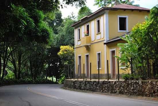 CASARO ANTIGO DE IMIGRANTES ITALIANOS EM SANTA TERESA-FOTO:CARLOS A. MENEGHEL - SANTA TERESA - ES