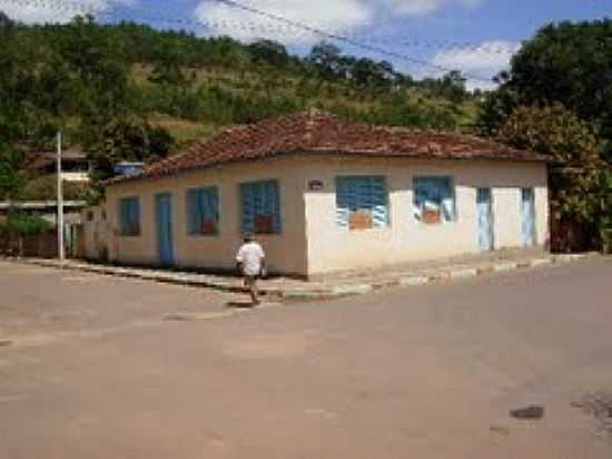 CASARO ANTIGO EM SANTA TEREZINHA-FOTO:GLAV - SANTA TEREZINHA - ES