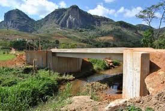 PONTE EM SANTA TEREZINHA-FOTO:WWW3.AFONSOCLAUDIO.ES. - SANTA TEREZINHA - ES