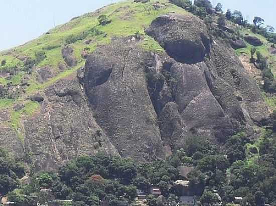 PEDRA SO TORQUATO-FOTO:ALTAIR MENDES (JUST  - SO TORQUATO - ES