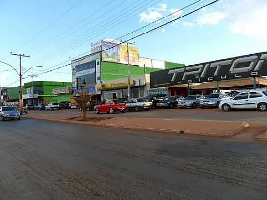 AVENIDA JK NO JARDIM BRASLIA EM GUAS LINDAS DE GOIS-FOTO:SILAS LIMA - GUAS LINDAS DE GOIS - GO