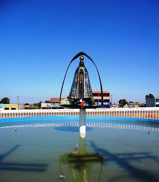 IMAGEM DE N.SRA.APARECIDA NA ROTATRIA DE GUAS LINDAS DE GOIS-FOTO:PHDBILL - GUAS LINDAS DE GOIS - GO