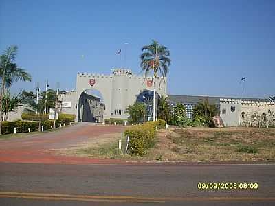 CASTELO EM ALTO PARASO DE GOIS FOTO
POR CARLOS NETVINCULO - ALTO PARASO DE GOIS - GO