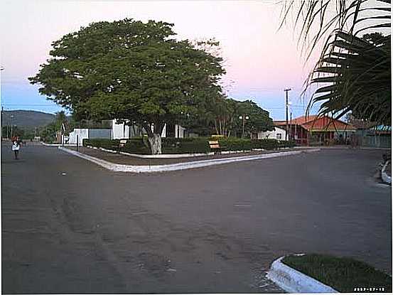 PRAA CENTRAL EM AMARALINA-GO-FOTO:JAMES CHLTON - AMARALINA - GO