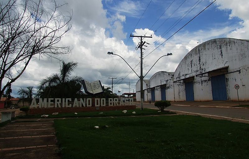 AMERICANO DO BRASIL-GO-PRAA DA BBLIA NA ENTRADA DA CIDADE-FOTO:AROLLDO COSTA - AMERICANO DO BRASIL - GO