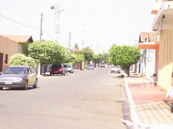 RUA TRINDADE, POR MAURICIO MARTINS - ANICUNS - GO