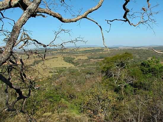 SERRA DA PEDRA-FOTO:ISMAEL MARTINS (SMOO - ANICUNS - GO