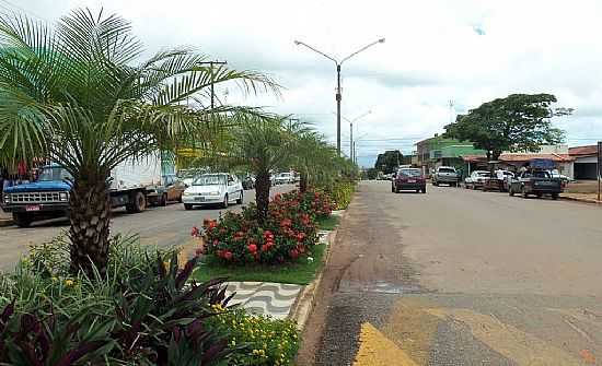 ARAGOINIA-GO-AVENIDA PRINCIPAL-FOTO:AROLLDO COSTA OLIVEI - ARAGOINIA - GO