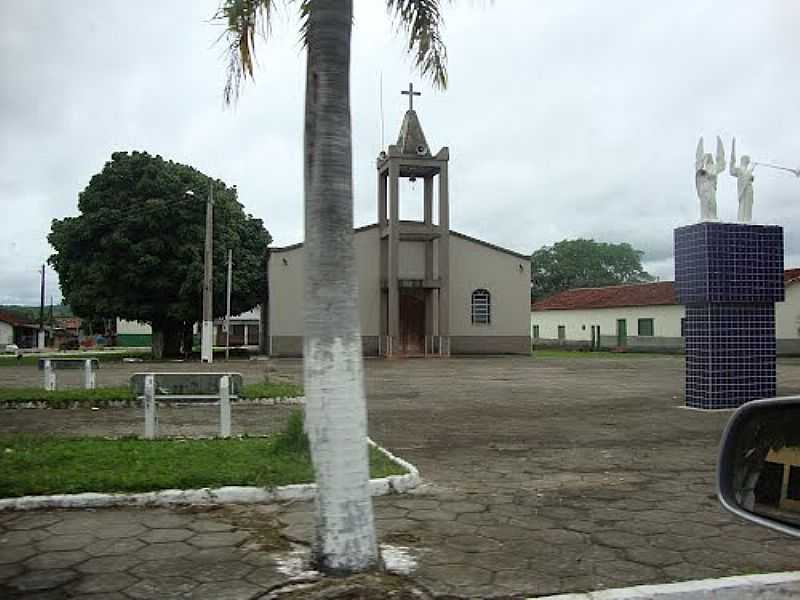 AURIVERDE-GO-PRAA CENTRAL E IGREJA MATRIZ-FOTO:ANGEL-VELASCO - AURIVERDE - GO