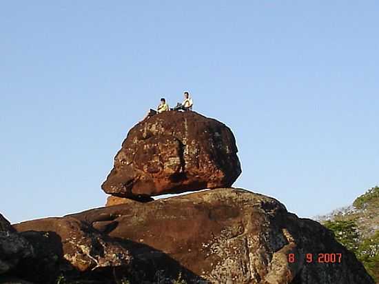 PEDRA DA BALIZA-FOTO:CLEBERARANTES - BALIZA - GO