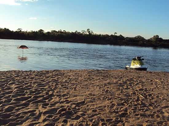 LAZER NO RIO ARAGUAIA EM BANDEIRANTES-GO-FOTO:BLOGBANDEIRANTES-GO - BANDEIRANTES - GO