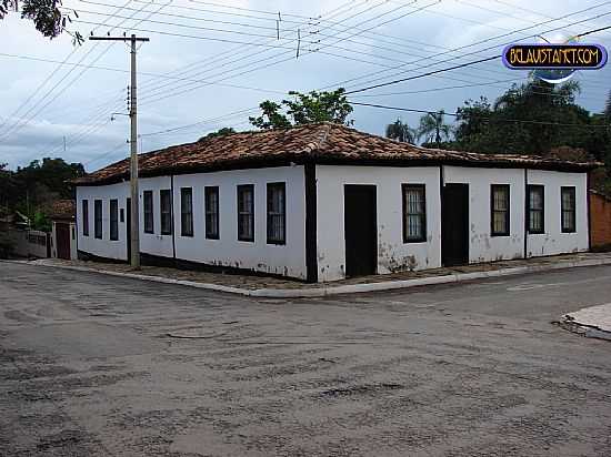 BELA VISTA DE GOIS-GO-ANTIGA CASA DO SENADOR CANEDO-FOTO:BELAVISTANET - BELA VISTA DE GOIS - GO
