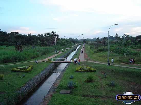 BELA VISTA DE GOIS-GO-PASSARELA NO CRREGO SUSUAPARA-FOTO:BELAVISTANET - BELA VISTA DE GOIS - GO