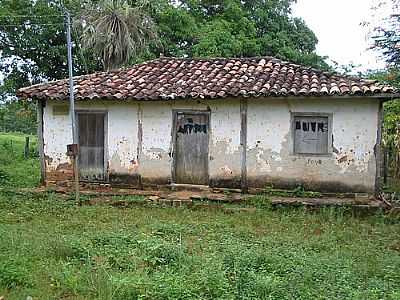 CASA ANTIGA-FOTO:CARLOS MAGNO - BUENOLNDIA - GO