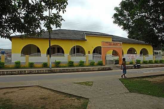 ESCOLA EM TARAUAC-FOTO:JEZAFLU=ACRE=BRASIL - TARAUAC - AC