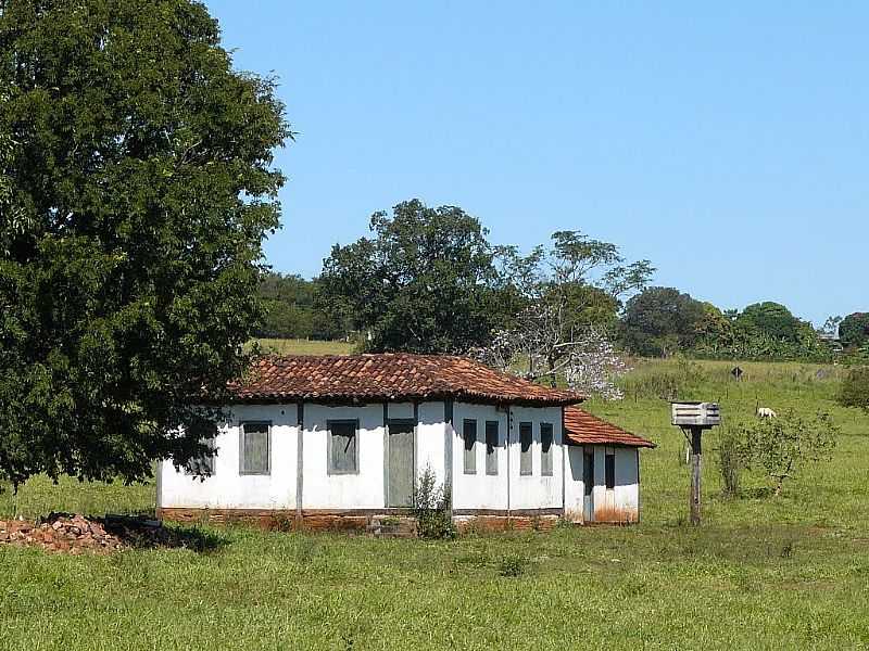 CAU-GO-CASA EM REA RURAL-FOTO:ALTEMIRO OLINTO CRISTO - CAU - GO