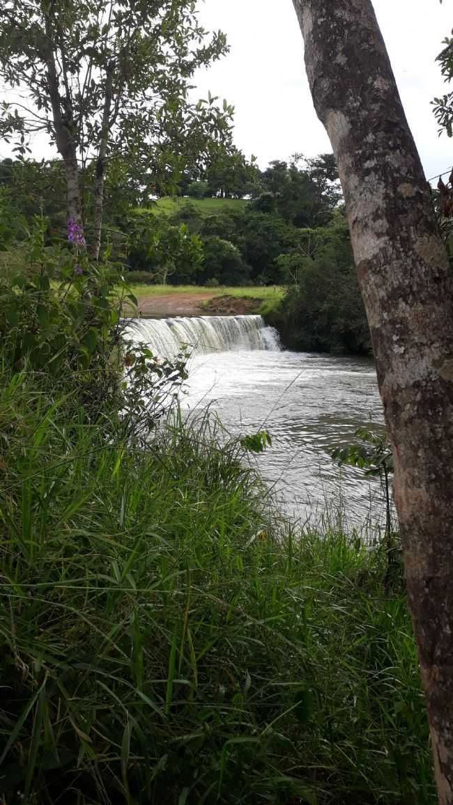 CACHOEIRA RIO VERDO, POR CLEITON ALVES - CAIAPNIA - GO