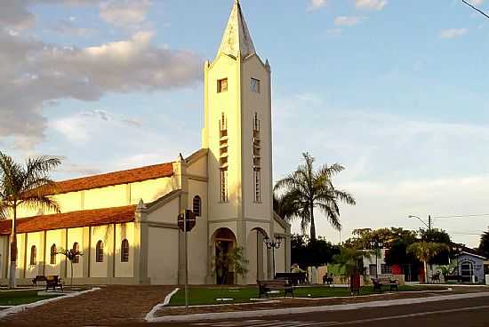CAIAPNIA-GO-MATRIZ DO DIVINO ESPRITO SANTO-FOTO:ESL BRITO - CAIAPNIA - GO