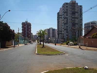 AV. TIRADENTES, POR CLAYTON JR - CALDAS NOVAS - GO