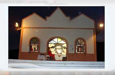 IGREJA DO DIVINO EM CAMPOS BELOS, POR DIMAS JUSTO. - CAMPOS BELOS - GO