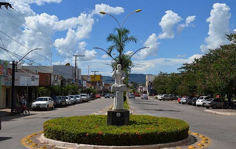 AVENIDA GOIS - GOIANSIA - GO