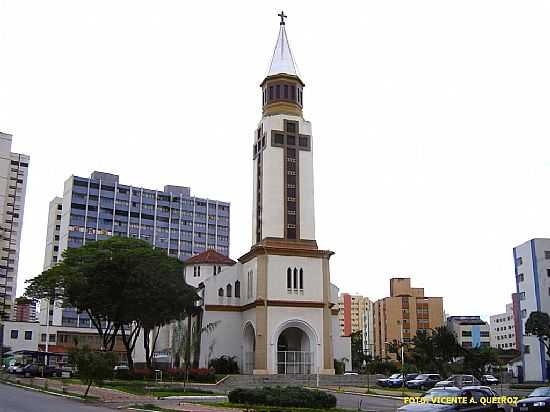 IGREJA MATRIZ DE N.SRA.AUXILIADORA EM GOINIA-GO-FOTO:VICENTE A. QUEIROZ - GOINIA - GO